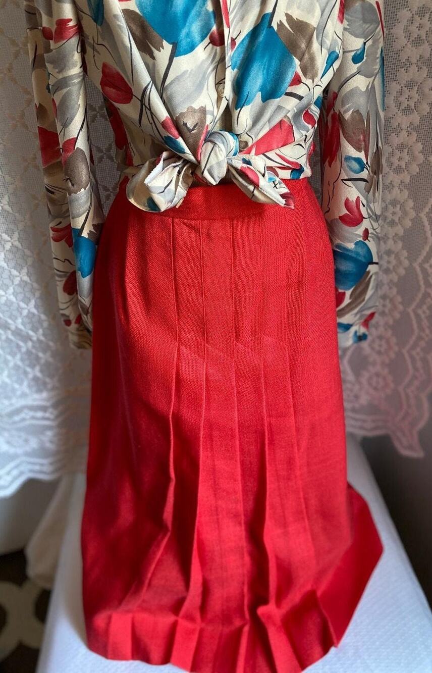 Vtg Orange/Red Pleated Skirt Villager Petite Perceptions Women’s Small 5/6